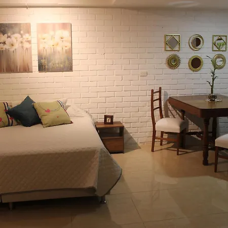 Excelente Apartamento En Parque El Poblado Medellin Exterior photo