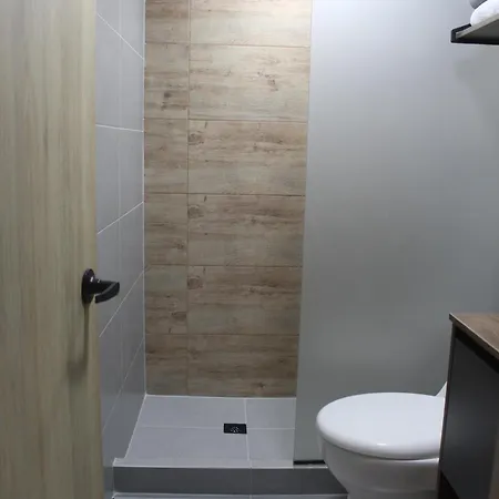 Excelente Apartamento En Parque El Poblado Medellin Exterior photo